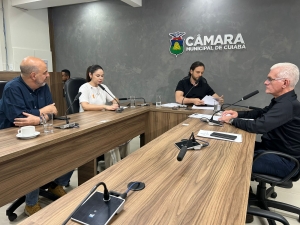 Michelly Alencar cobra providências na educação de Cuiabá durante reunião da comissão