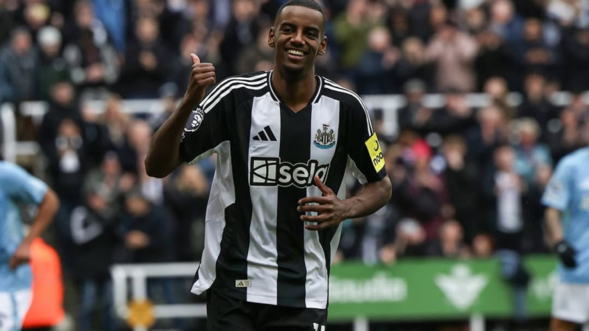 Newcastle inicia consulta a torcedores para modernizar escudo do clube