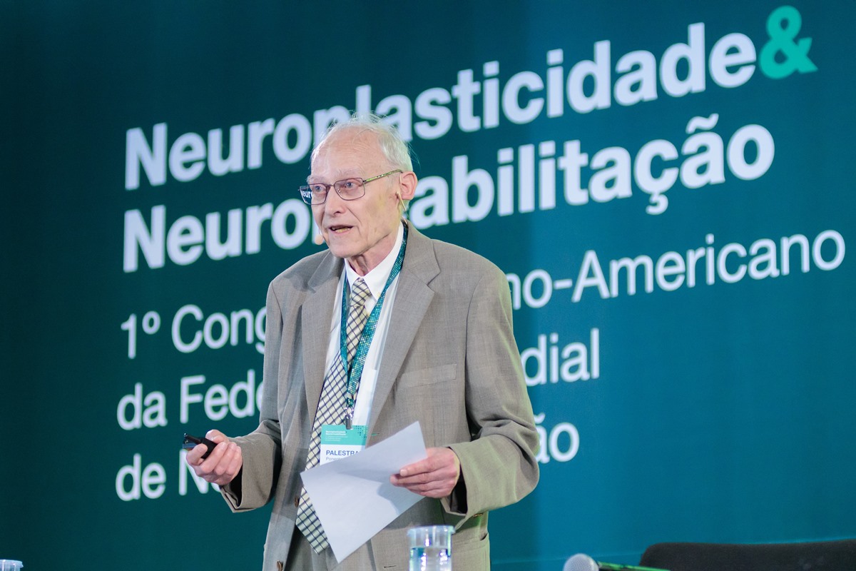 Reabilitação online reduz sequelas de Covid longa, diz médico no Sarah