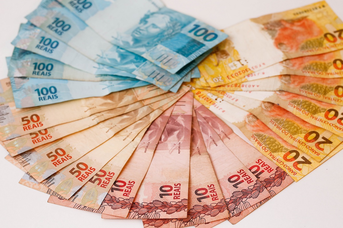 Dinheiro esquecido: brasileiros podem resgatar R$ 9,1 bilhões, diz BC
