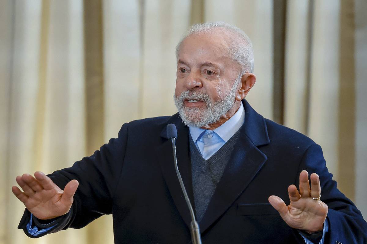 Ucrânia pede que Lula convença Putin a encontra Zelensky