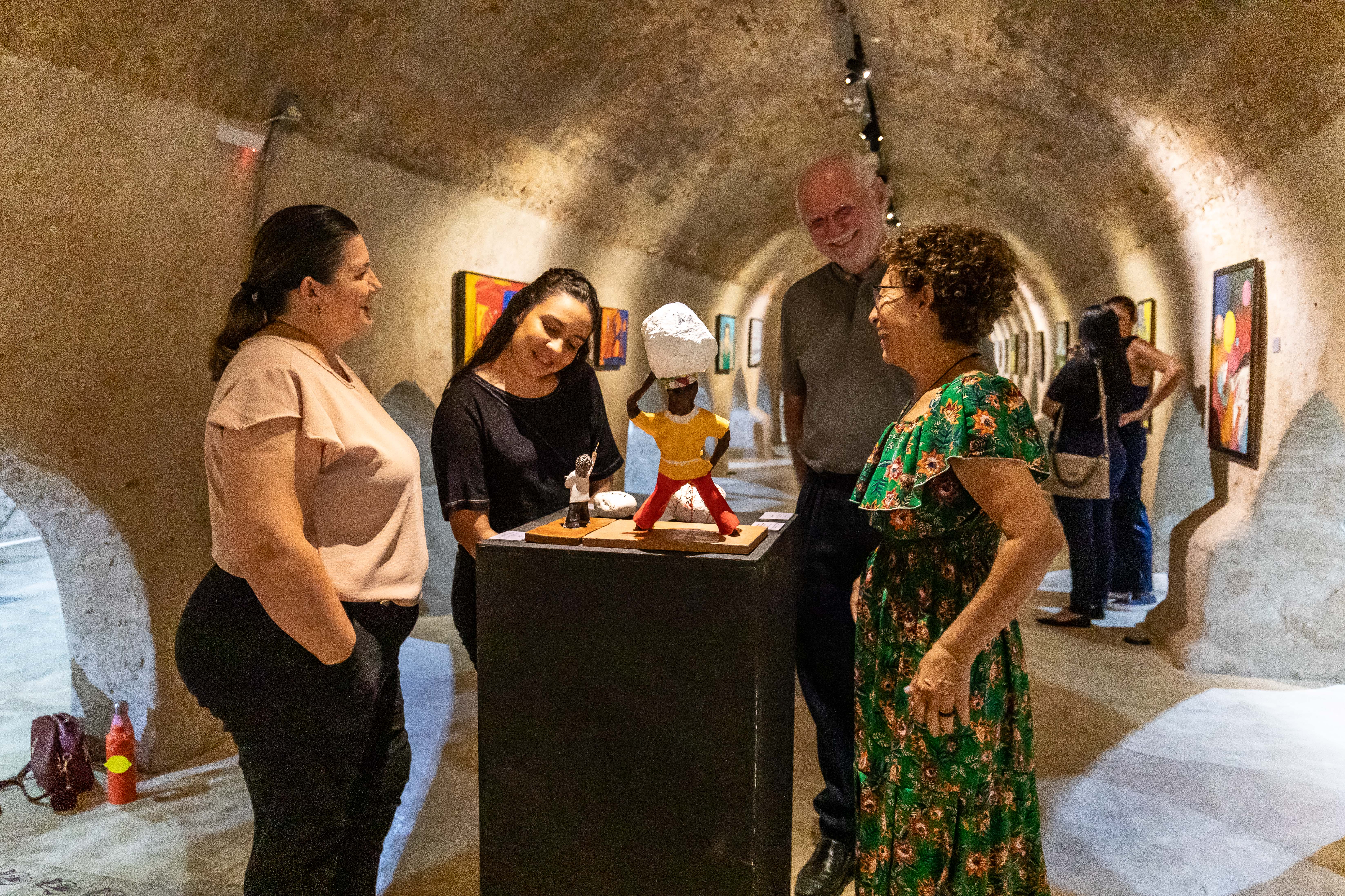 Exposição celebra ícones da cultura cuiabana