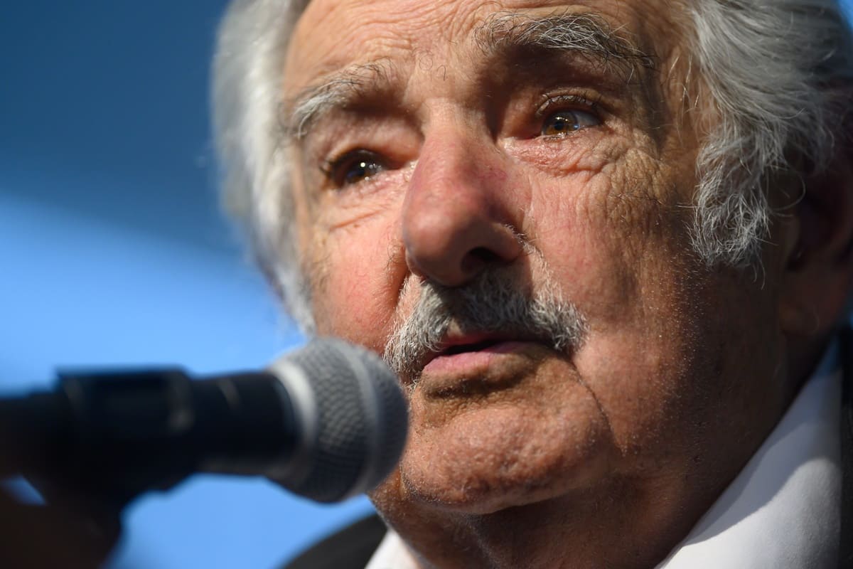 Apaixonado por futebol: conheça o time de Pepe Mujica