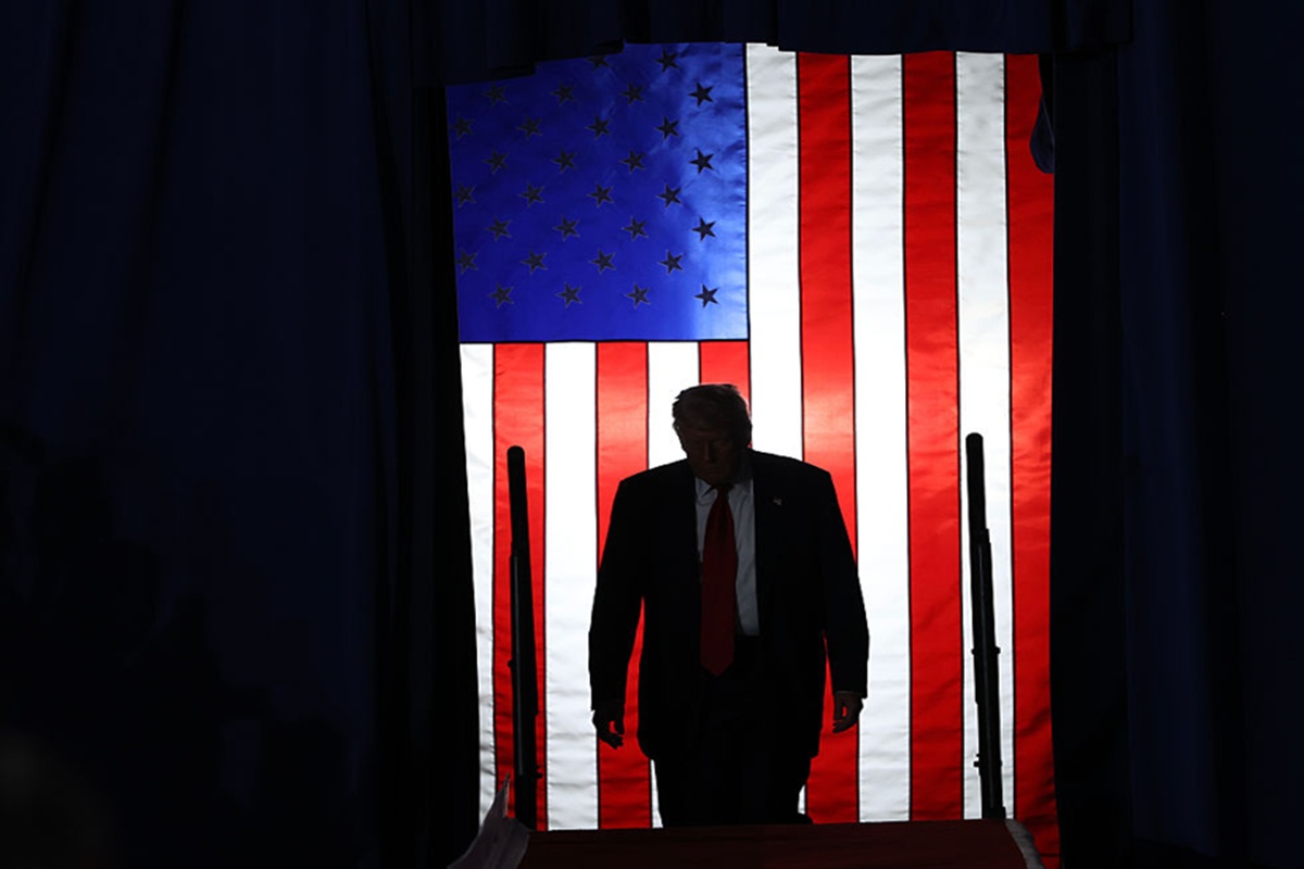 Perdões presidenciais: Trump escolhe de artistas a ex-gângsteres. Veja