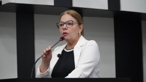 Paula Calil encerra a semana com produtividade legislativa e diversas demandas atendidas