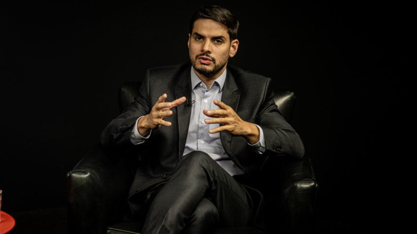Juro alto freia produção de caminhões, diz Anfavea