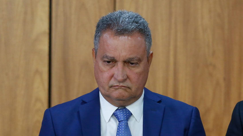 "Distorção dos fatos", diz Rui Costa após fala de Temer sobre IOF