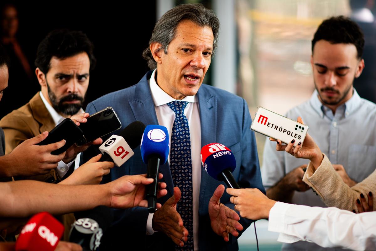Haddad diz que reforma administrativa deve começar por supersalários