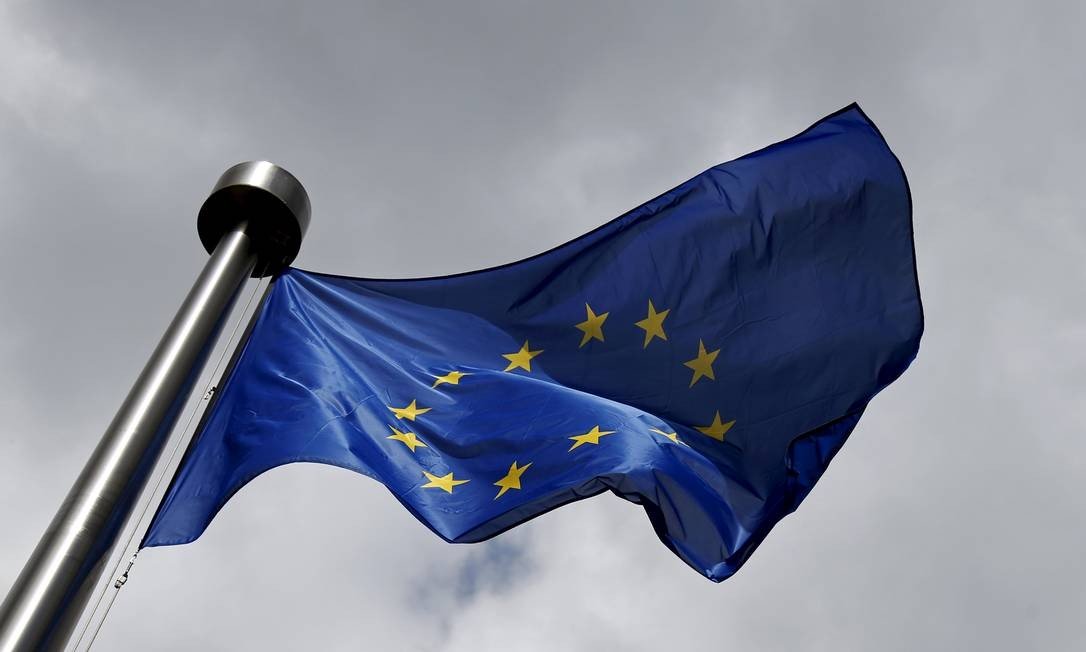 União Europeia envia equipe comercial aos EUA para negociações