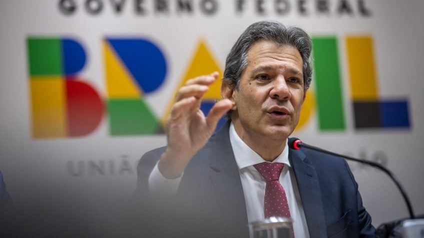 Governo deve derrubar IOF sobre risco sacado e manter para crédito