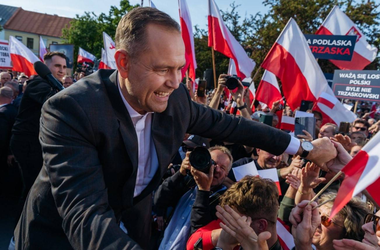 Novo presidente da Polônia, Karol Nawrocki tem passado obscuro