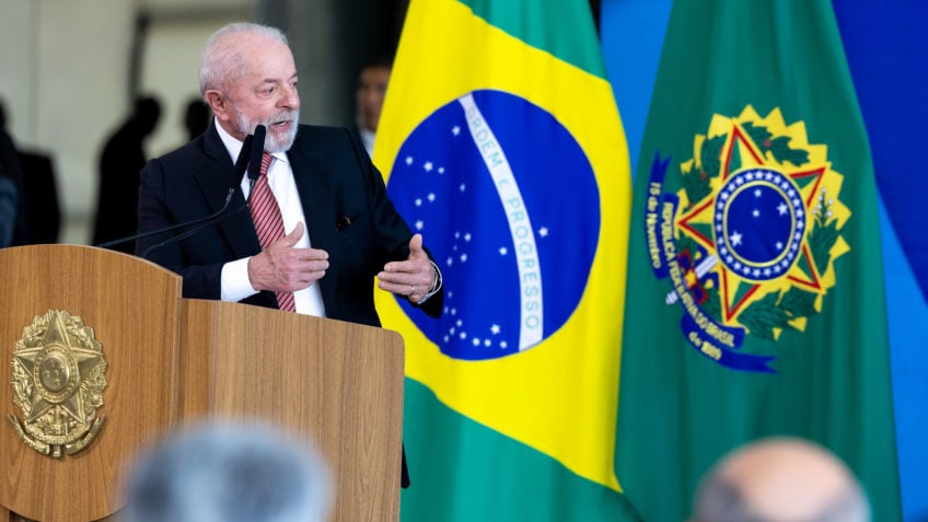 "Não permitirei o retorno da extrema-direita em 2026", diz Lula