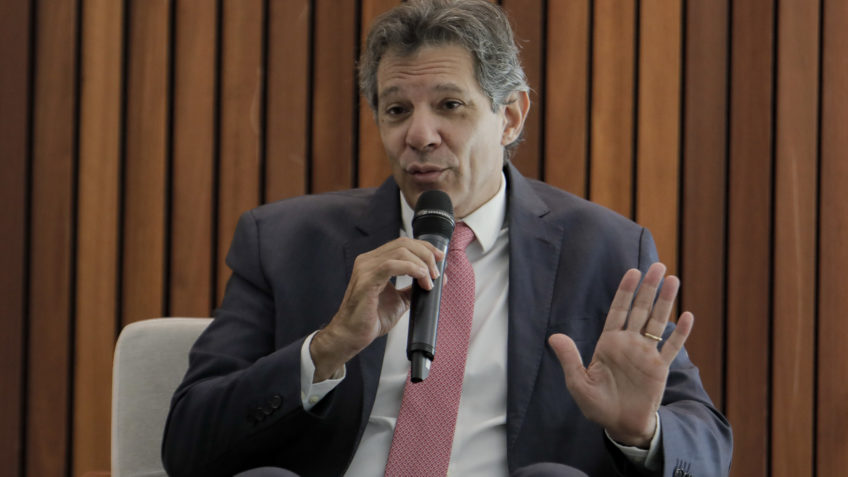 Lula não guarda mágoa do Judiciário e prioriza diálogo, diz Haddad