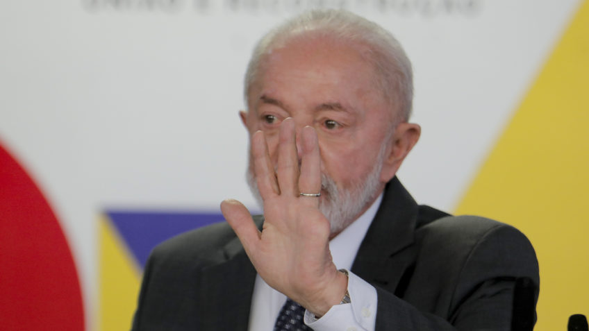 Avaliação positiva de Lula entre idosos cai 26 pontos desde a posse