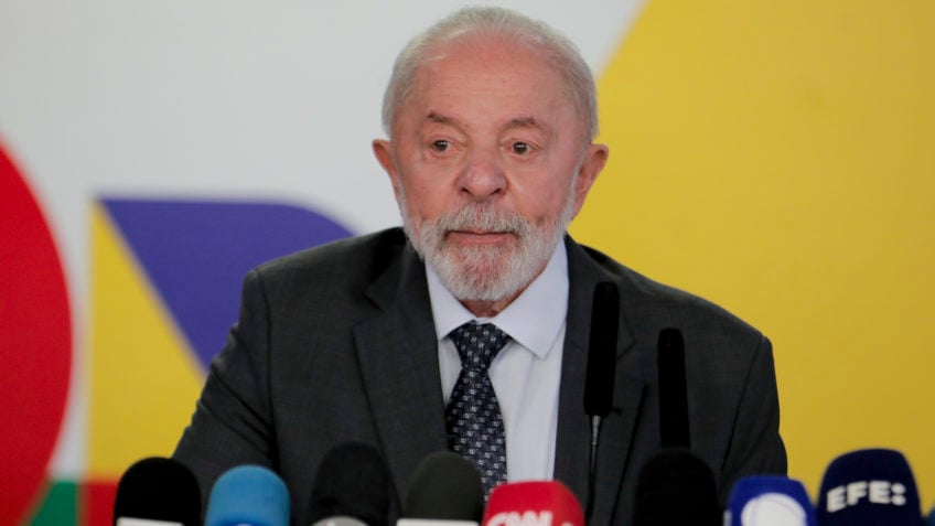 Lula vai visitar Interpol e receber homenagem de universidade na Europa