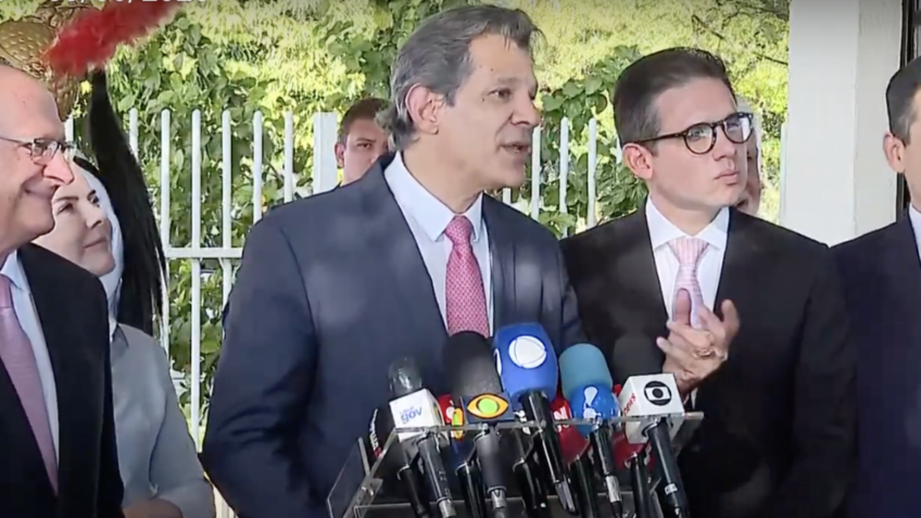 Haddad: Alta do IOF será mantida enquanto solução não for aprovada