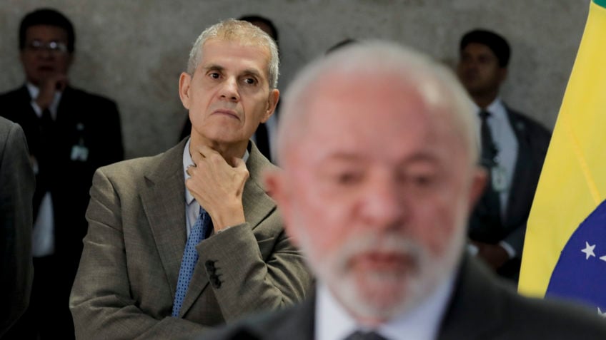 Lula já perdeu 1 milhão de seguidores nas redes sociais em 2025