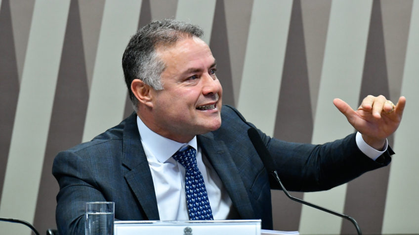 Corte no orçamento não freia a infraestrutura, diz ministro