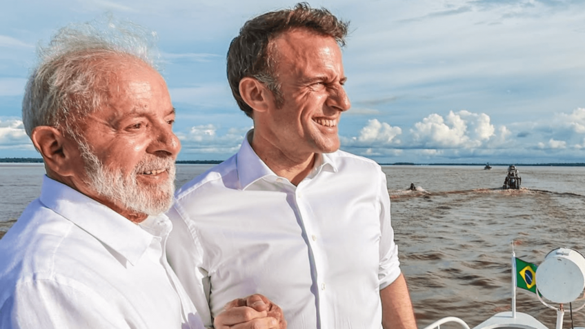 Vamos escrever a nossa próxima página juntos, diz Lula a Macron