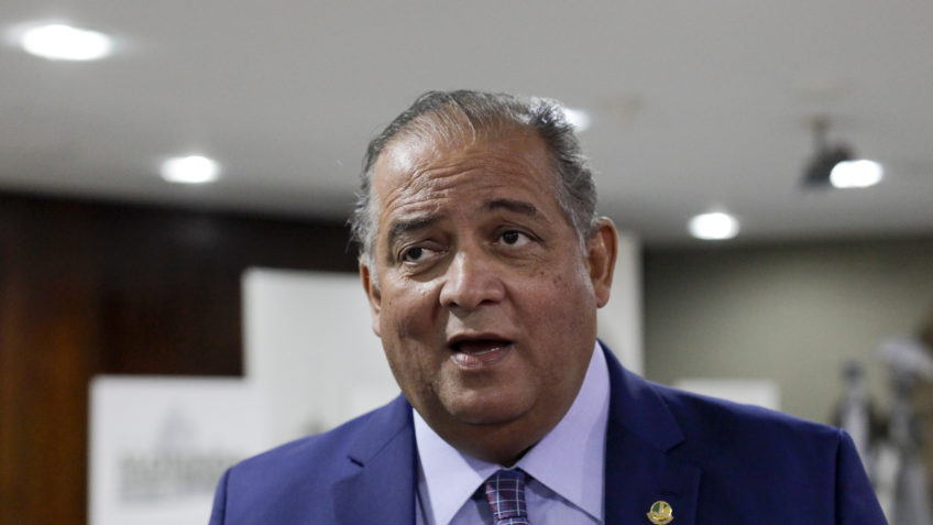 Avanço da IA exige legislação flexível, diz relator