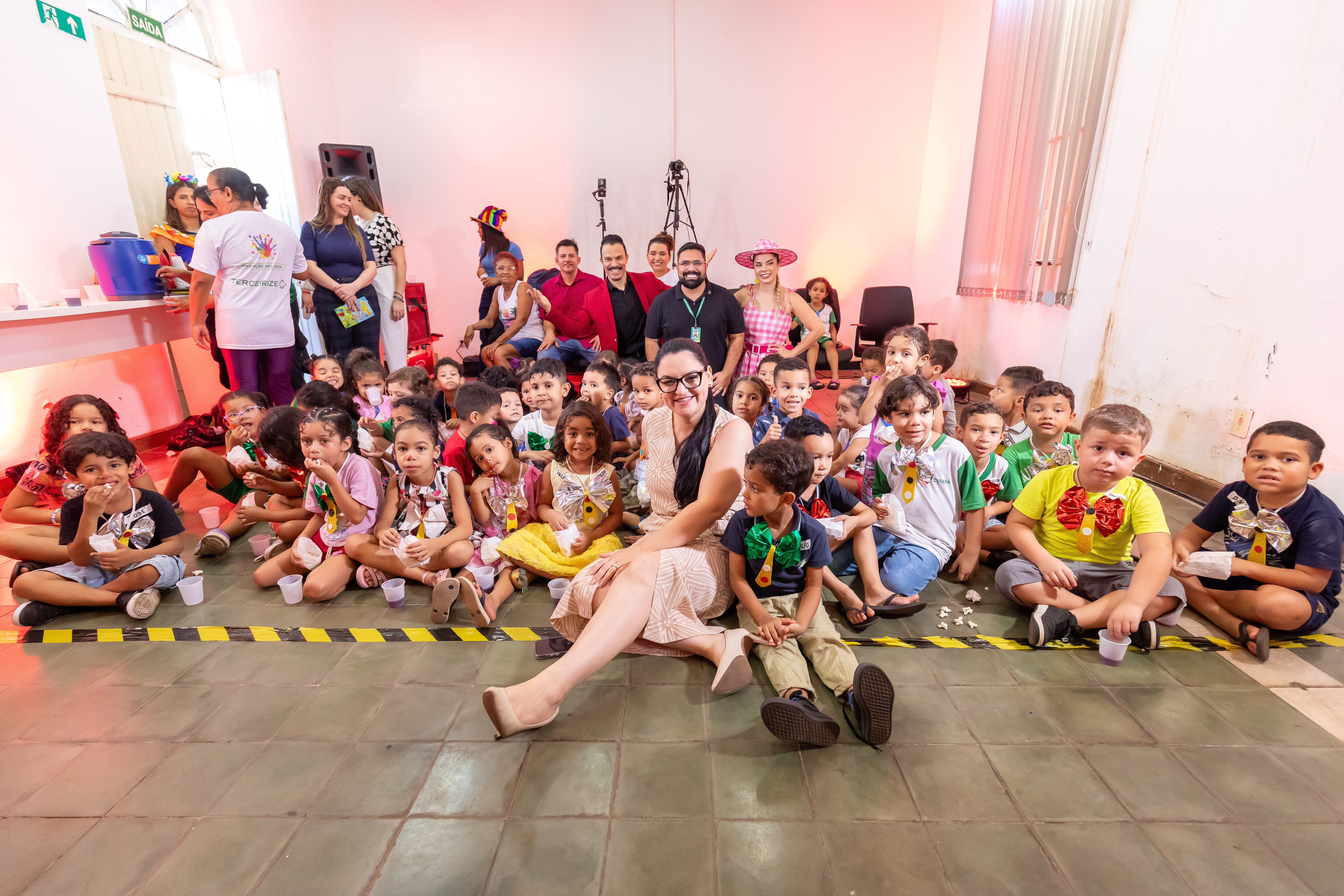 Alunos da rede municipal se divertem com espetáculo gratuíto no Museu do Rio