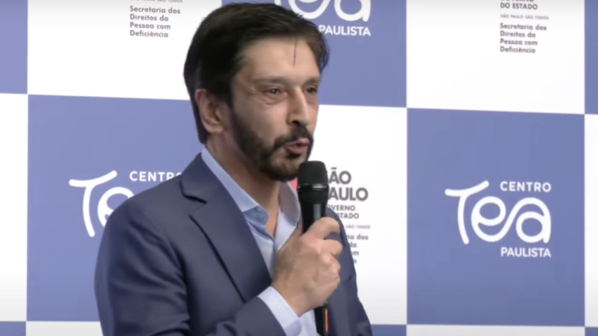 Aliado faz piada com plástica de prefeito de SP: “Esticadinha”