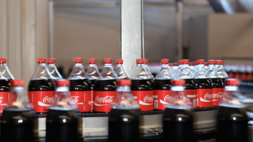 Governo suspende produção em fábrica da Coca-Cola no Ceará