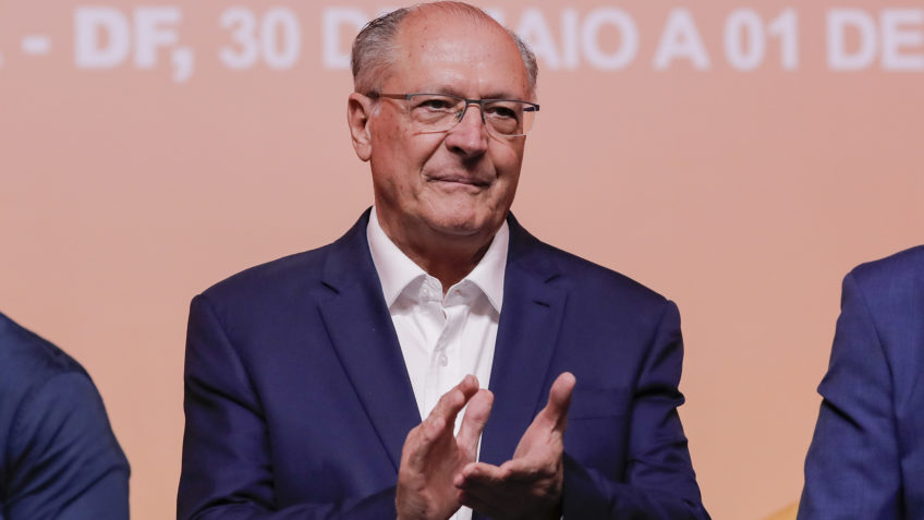 MP dos datacenters demorará mais algumas semanas, diz Alckmin