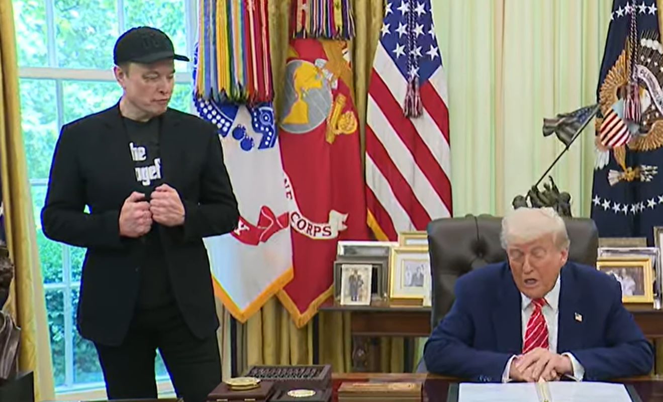 Trump se diz “muito desapontado” com Musk após críticas do bilionário