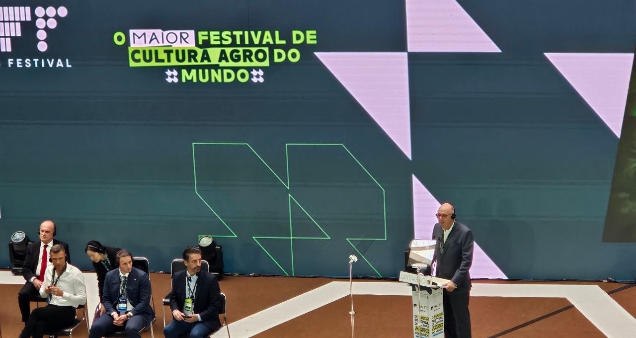 ‘Chega de autoridades indo ao exterior criticando nosso agro’, diz Plínio Nastari em abertura do GAFFFF; Evento reúne líderes do setor