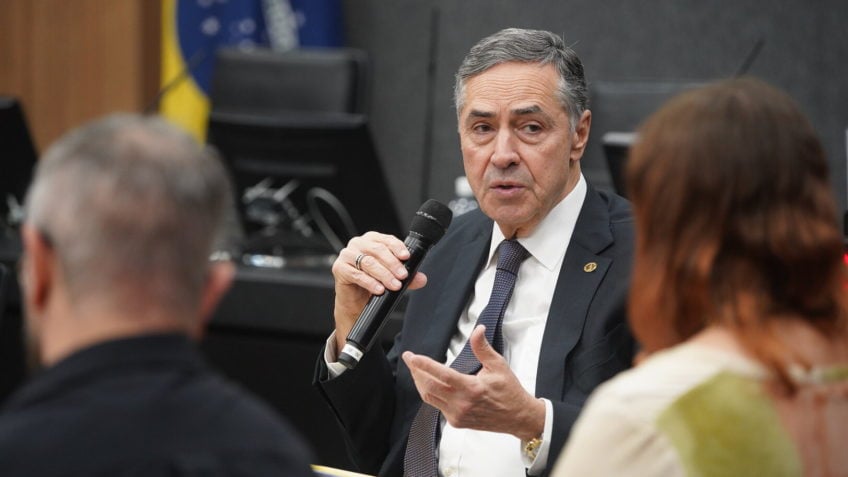 Barroso: Maior responsabilização das redes criaria ônus na Justiça