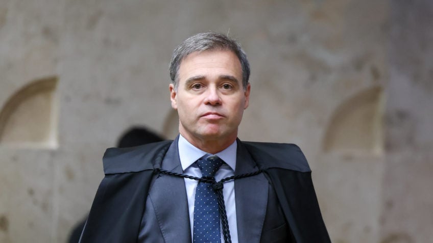 Mendonça é contra responsabilizar redes pelo conteúdo de usuários