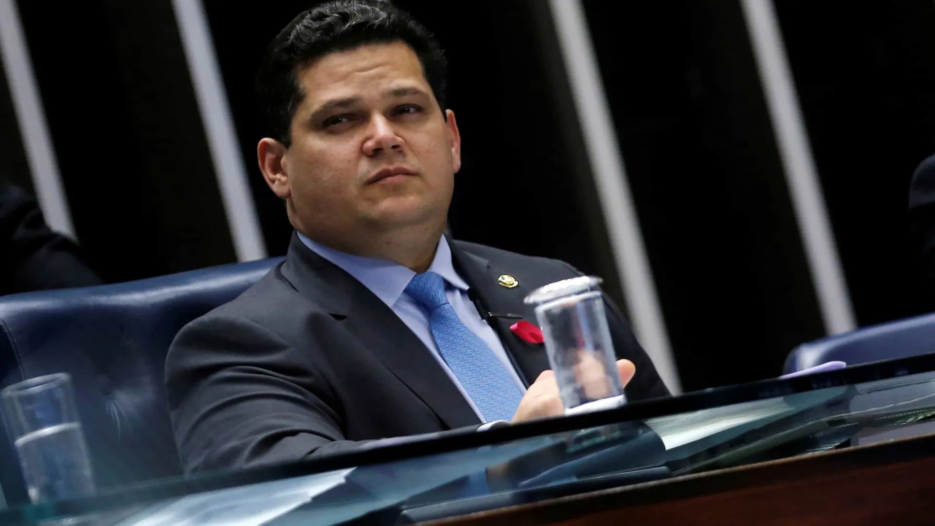 Alcolumbre se diz contra cota para mulheres no Congresso; hoje elas são menos de 20%