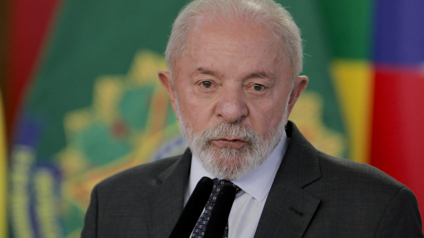 Saúde de Lula preocupa 66% dos brasileiros, diz Quaest