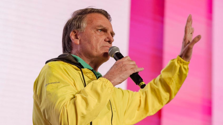 Com maioria no Senado, mandaremos mais do que o Planalto, diz Bolsonaro