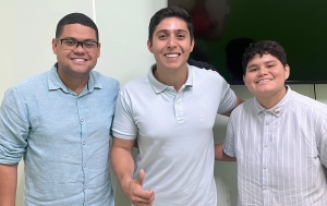 Padilha recebe presidente nacional da Juventude do PSB e abre gabinete para cadastro no Programa Identidade Jovem