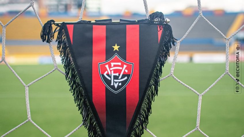 Com viagem marcada, Vitória inicia tratativas com fundo dono do PSG