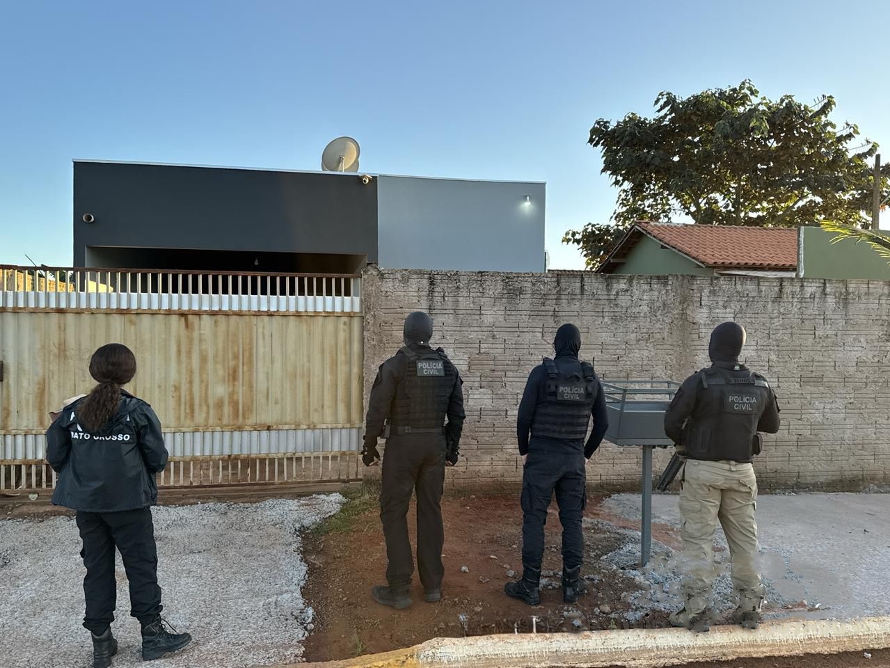 Polícia Civil desarticula esquema de distribuição de drogas em Campos de Júlio