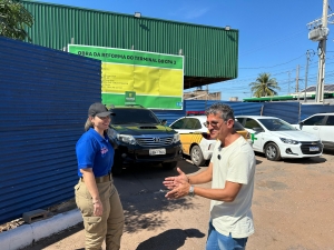 Cezinha Nascimento e vice-prefeita Coronel Vânia vistoriam obras do Terminal do CPA 3