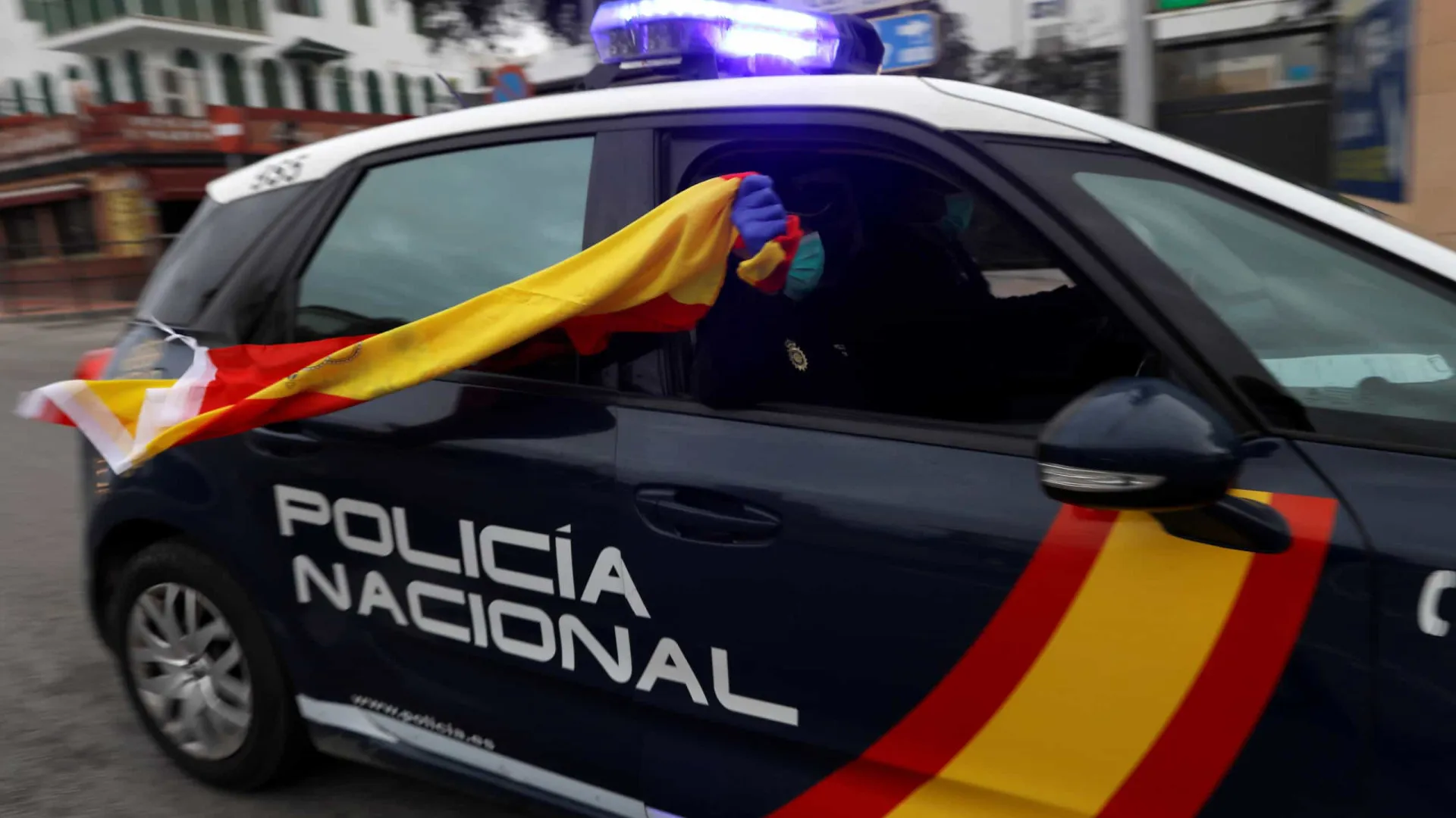 Auxiliar de enfermagem em lar gravava-se abusando sexualmente de idosos
