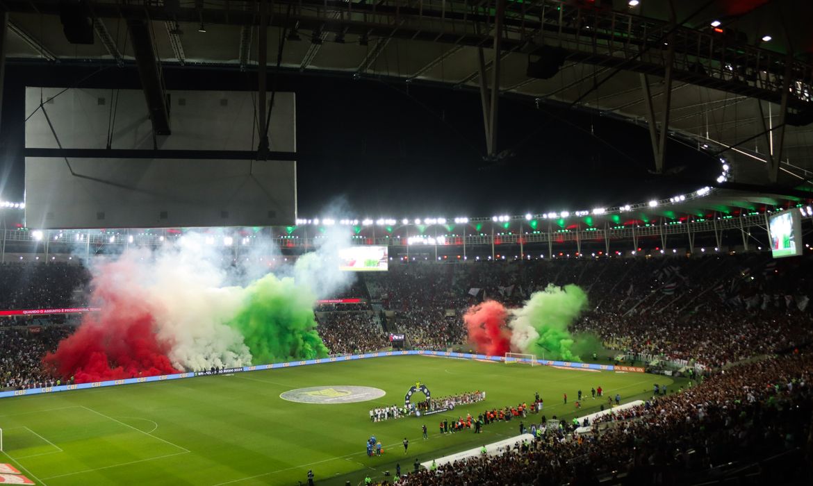 Justiça mantém afastamento de torcida do Fluminense por mais um ano