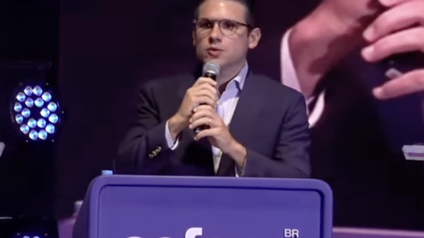 “Boa política começa no orçamento e não na propaganda”, diz Motta