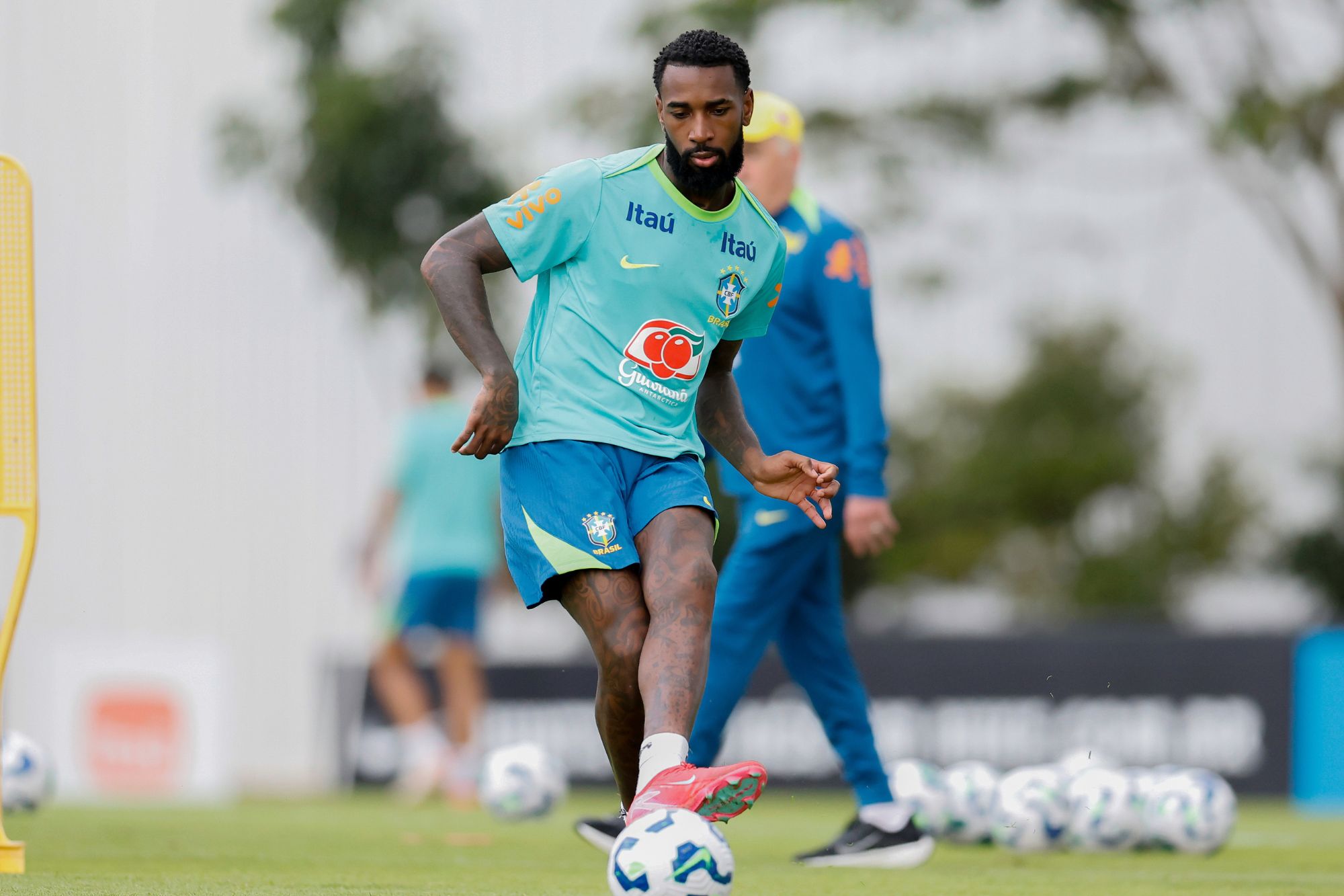 Ancelotti revela conversa com Gerson sobre ida ao Zenit: “Avaliaremos”