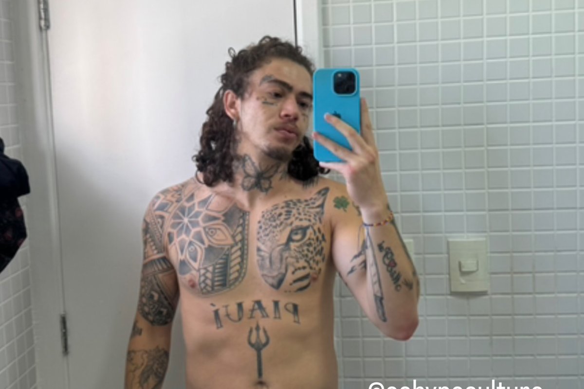 Whindersson mostra demais em foto de cueca e web reage: “Carro do ovo”