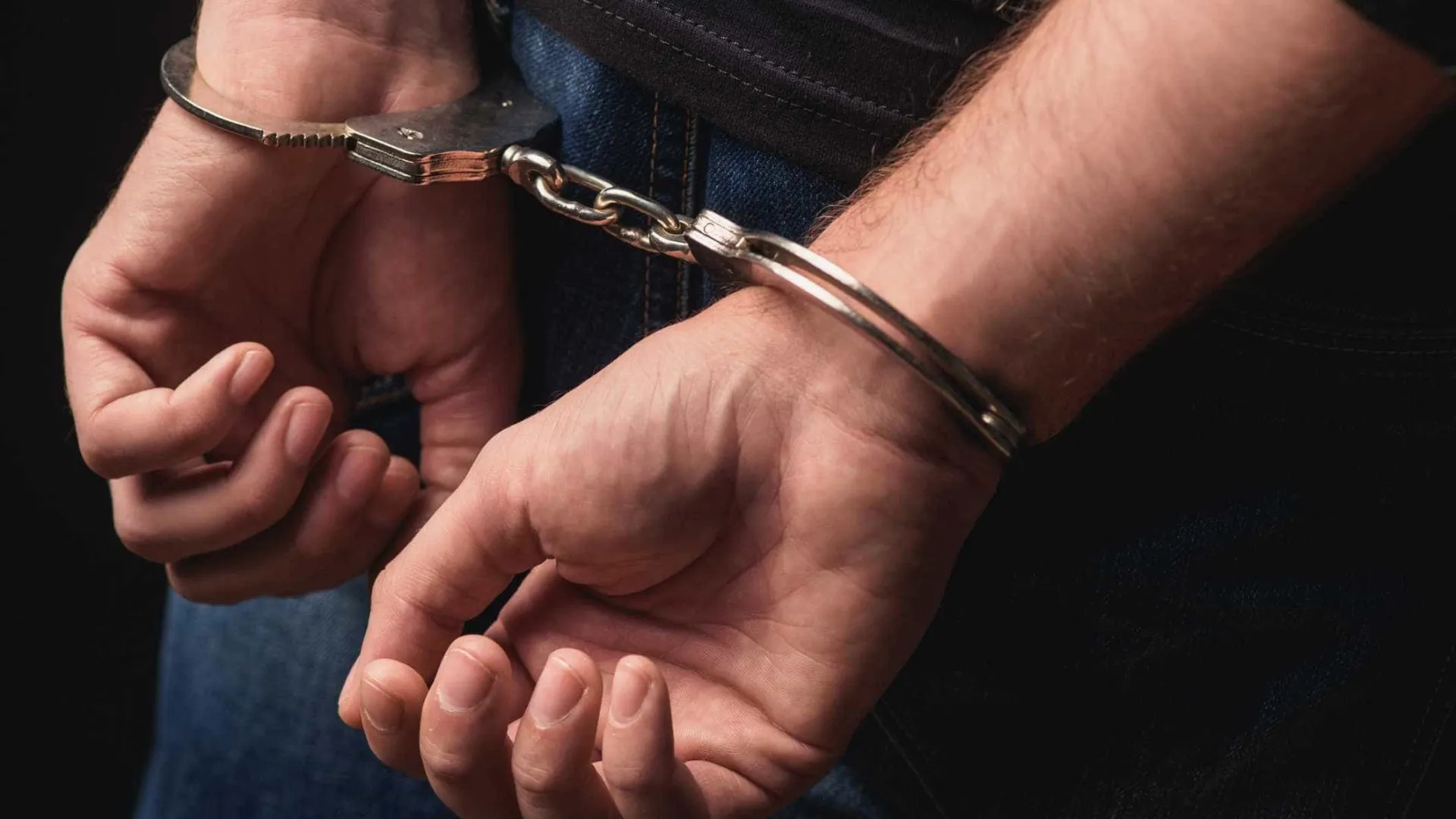 Homem é preso suspeito de matar ex-companheira no RJ para viver com genro em Portugal