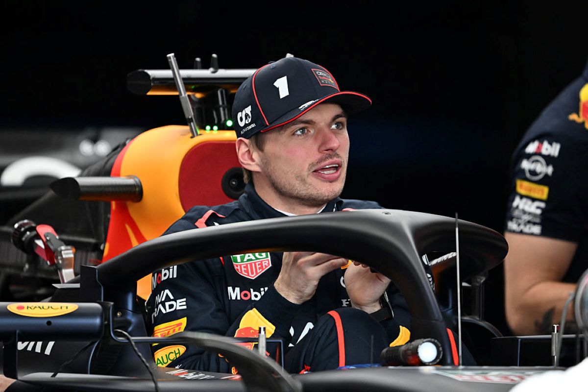 Fórmula 1: Verstappen e Russell lideram treinos; Bortoleto é 13º