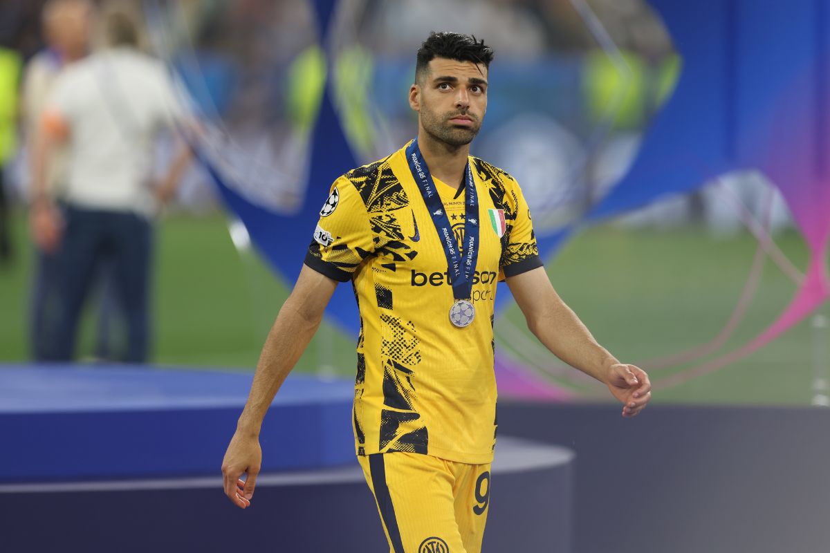 Jogador está “preso” no Irã e pode desfalcar Inter de Milão no Mundial
