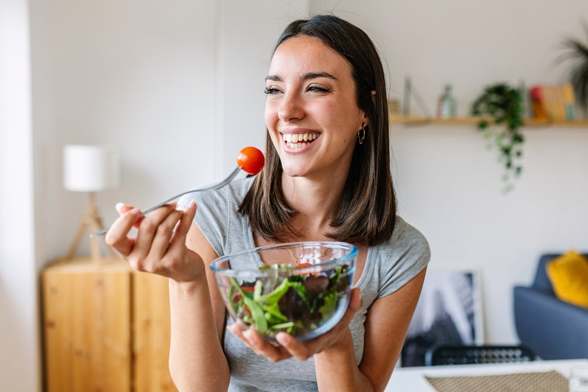 Endócrino aponta 3 nutrientes que ajudam a regular os hormônios
