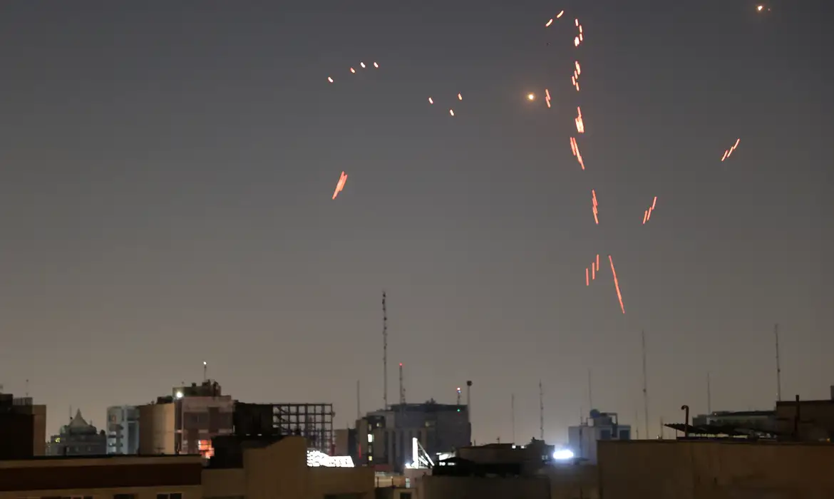 Itamaraty reforça alerta para que brasileiros não viajem a Israel