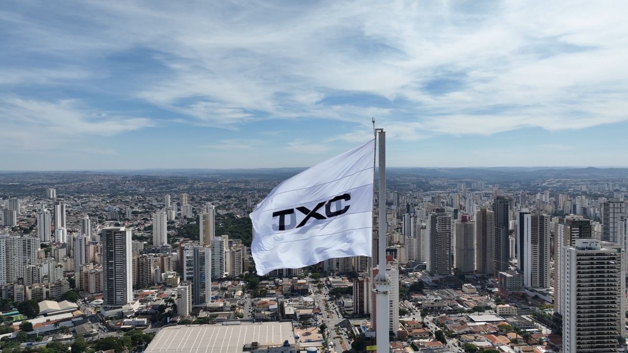 TXC hasteia bandeira em arranha-céu no coração do agro brasileiro
